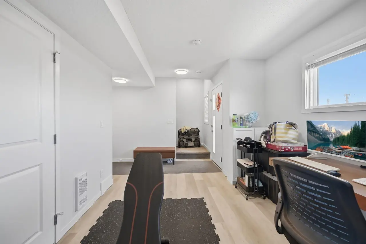 132 Harvest Grove Walk NW