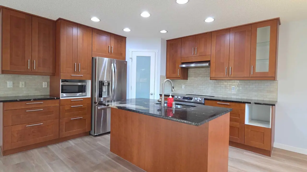 6 Cranwell Manor SE