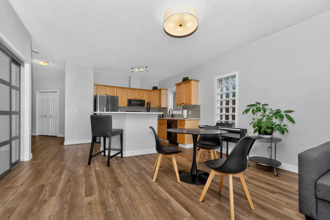 103, 4718 Stanley Road SW