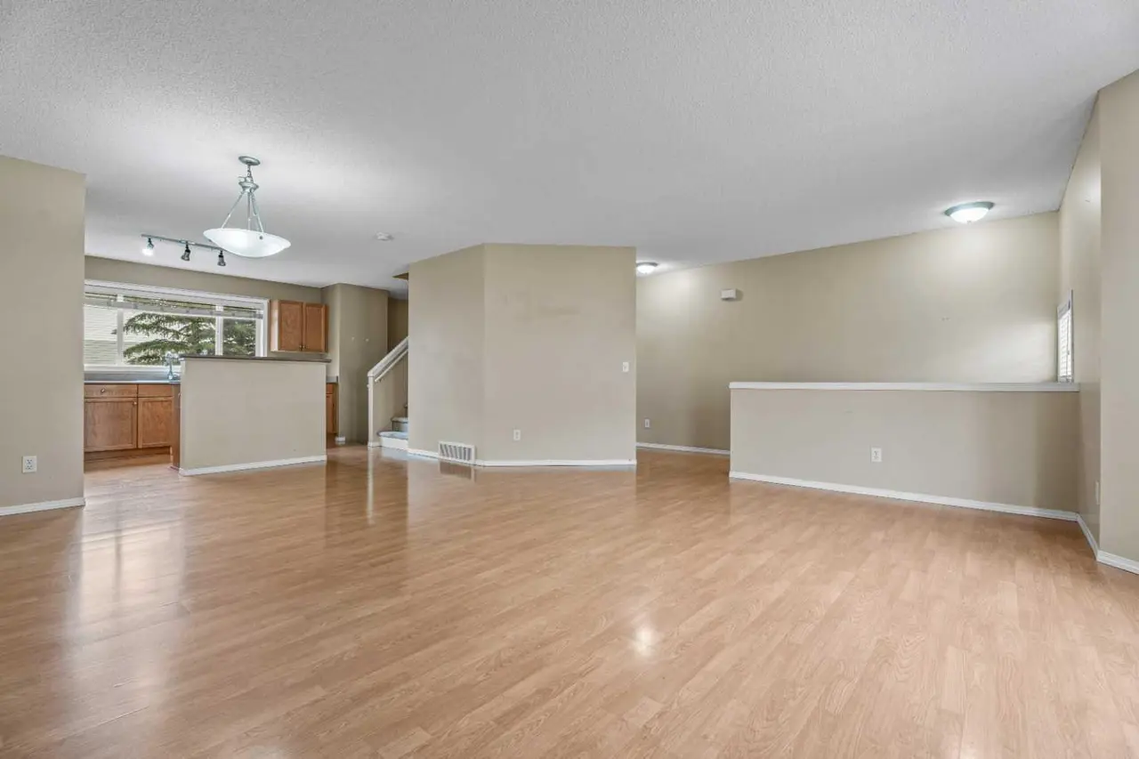 255 Prestwick Acres Lane SE
