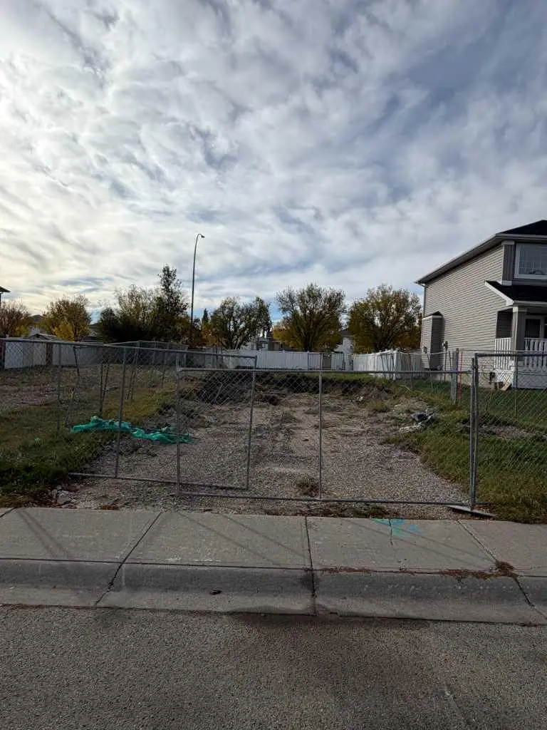23 Citadel Peak Circle NW