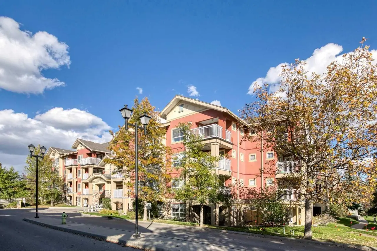 340, 22 Richard Place SW