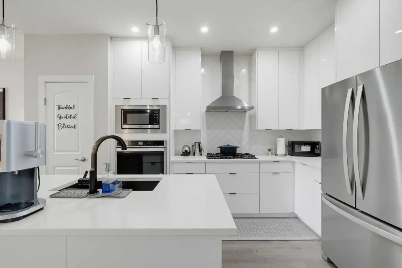 341 Calhoun Common NE