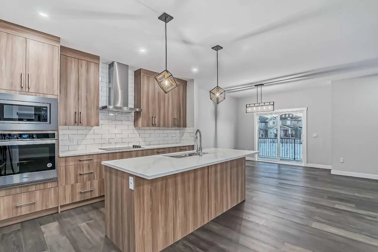 78 Baysprings Gardens SW