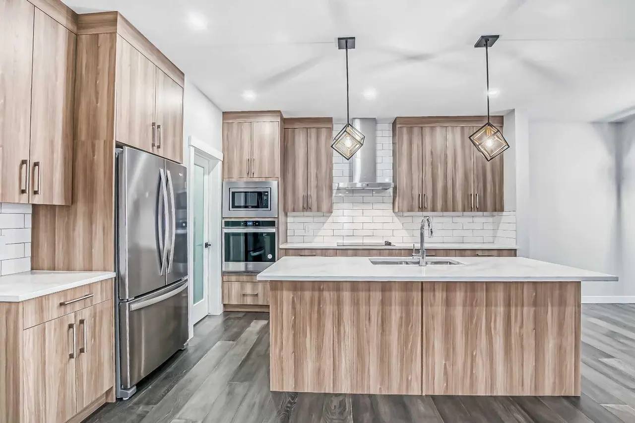 78 Baysprings Gardens SW