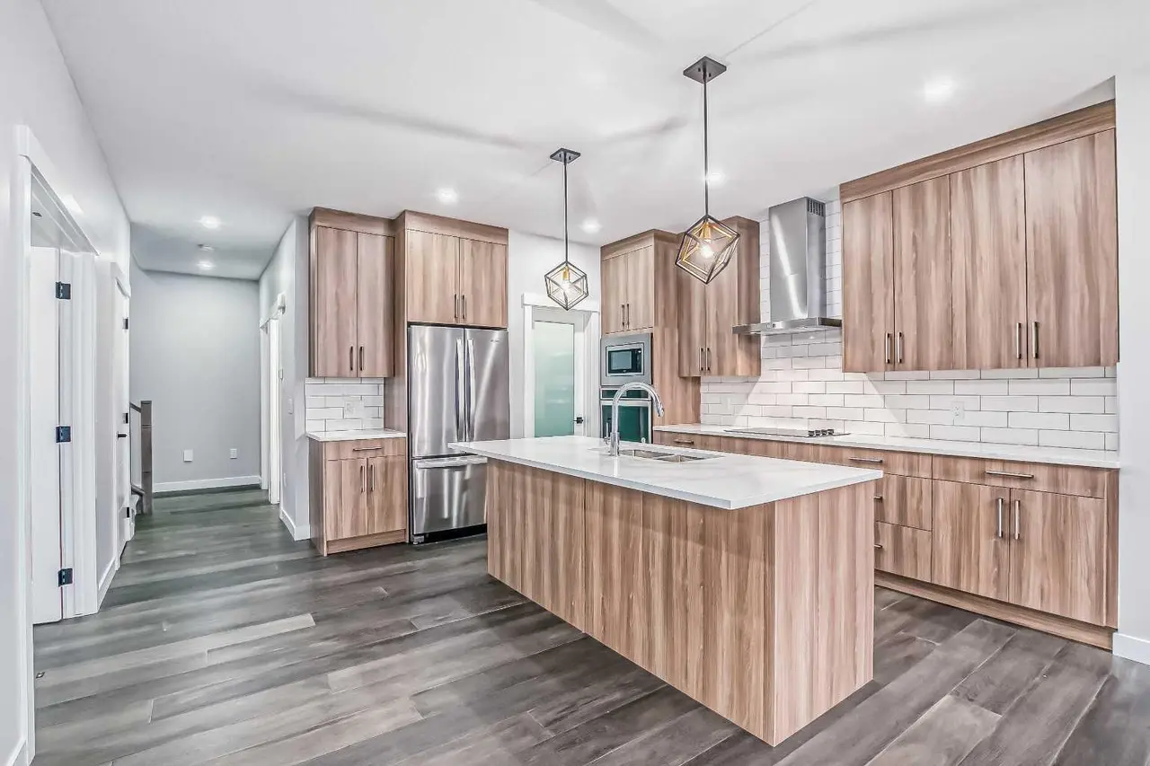 78 Baysprings Gardens SW