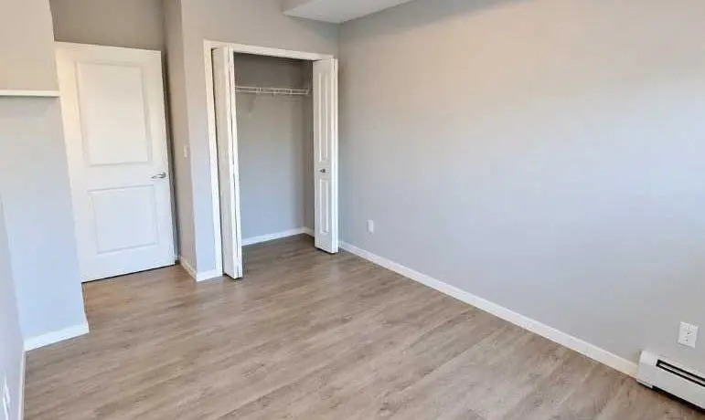 113, 4150 Seton Drive SE