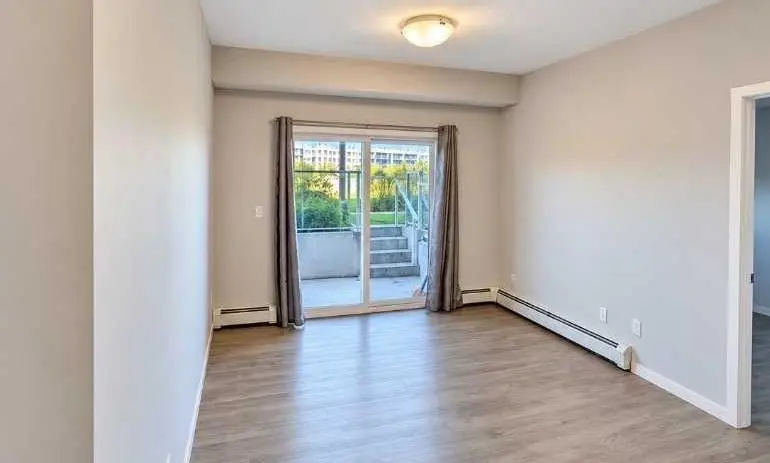 113, 4150 Seton Drive SE