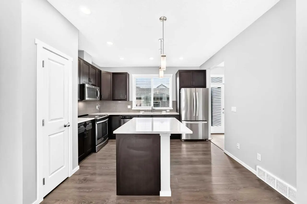 154 Livingston Avenue NE