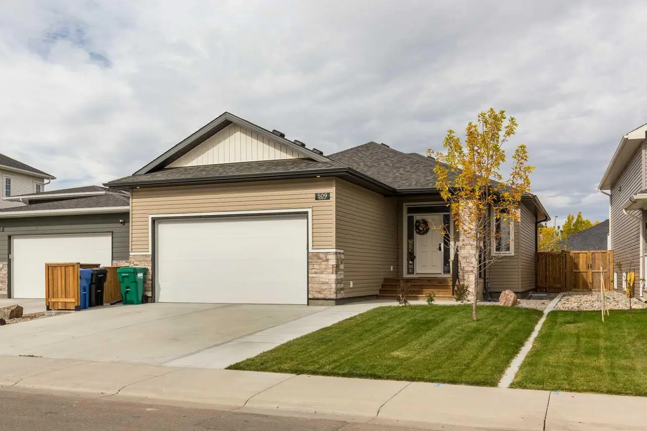 509 Riverhills Way W