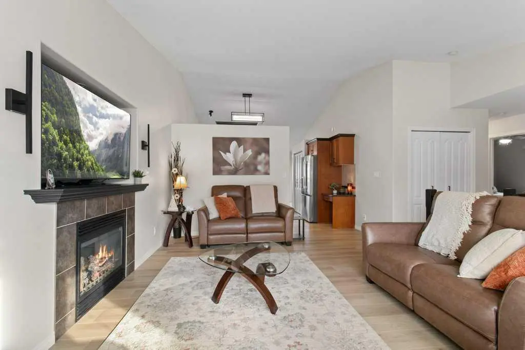130 Oaklands Crescent 