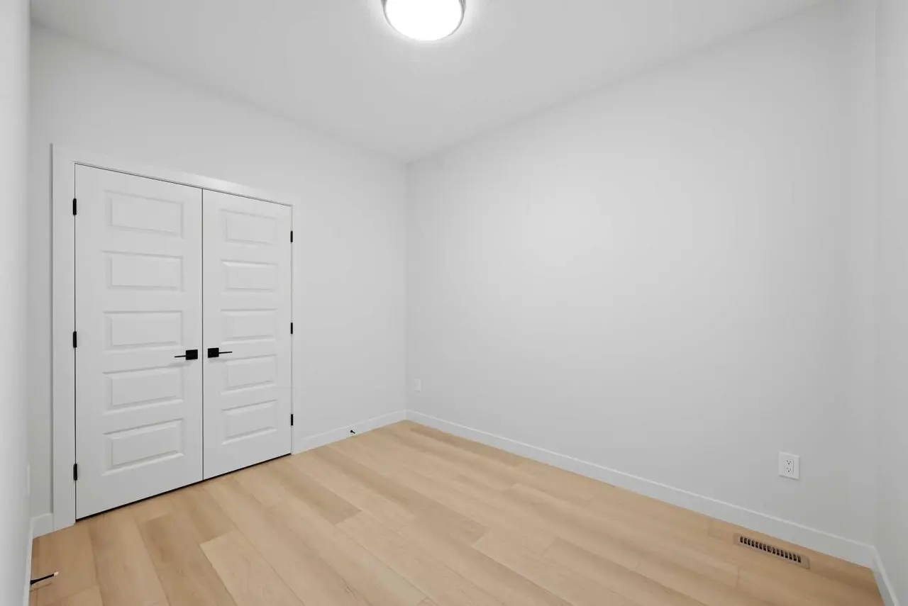 78 Waterford Mews 