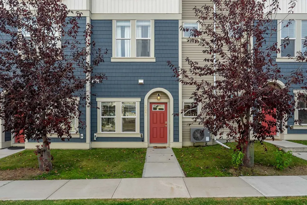 207 South Point Park SW