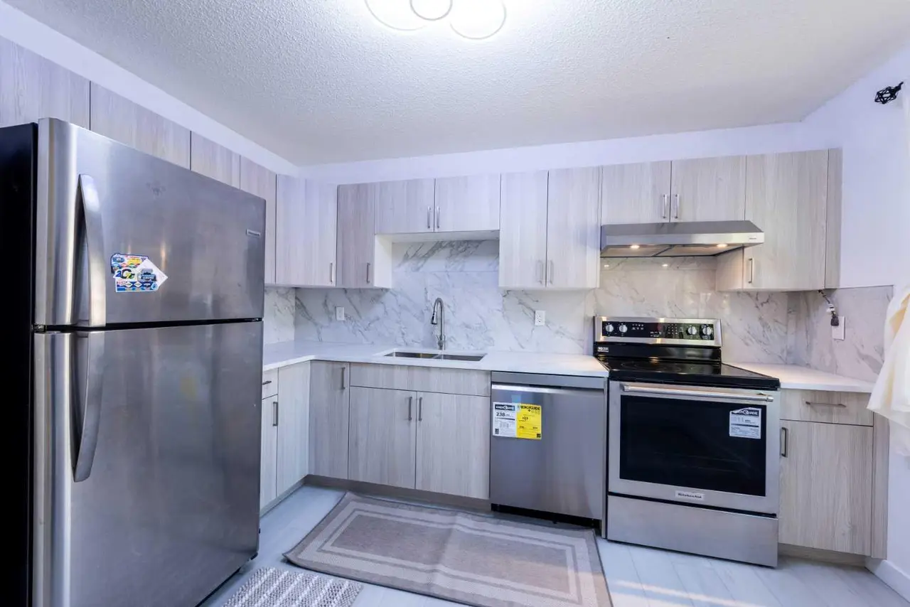 34, 3029 Rundleson Road NE