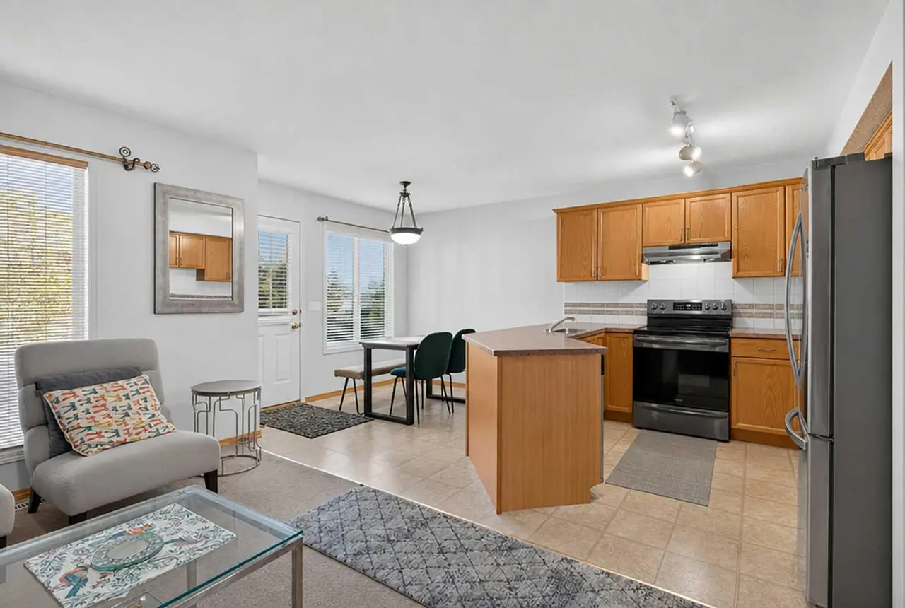 52 Citadel Forest Close NW