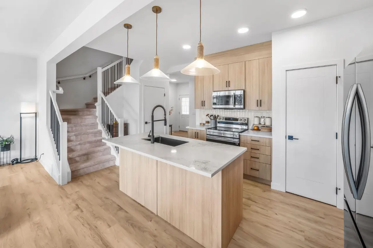 288 Sora Terrace SE