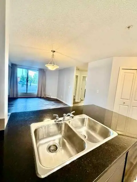 106, 5 saddlestone Way NE