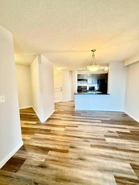 106, 5 saddlestone Way NE