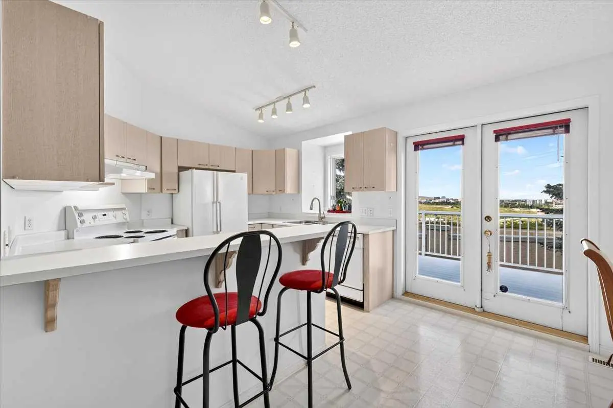 24, 5790 Patina Drive SW