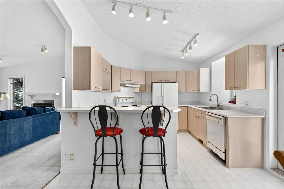 24, 5790 Patina Drive SW