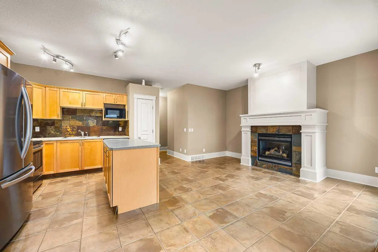 75 Wentworth Common SW