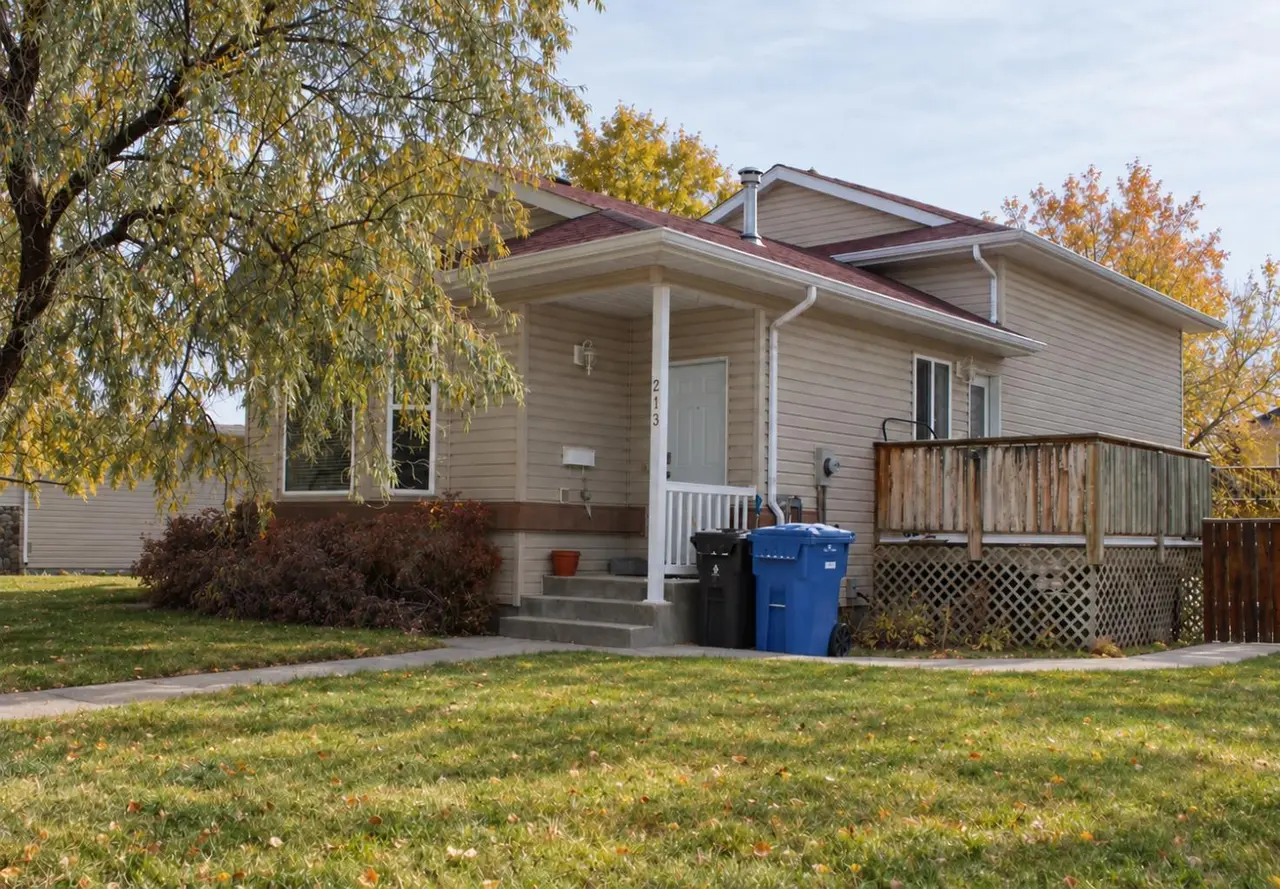 213 Chilcotin Road W