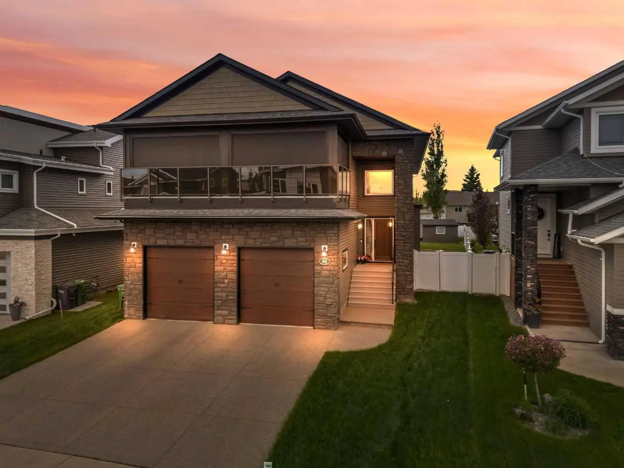 48 Lundberg Crescent 