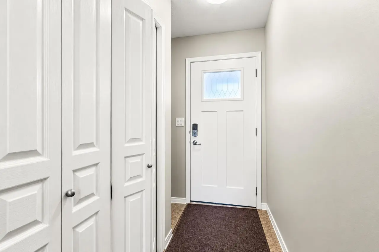 705, 339 Viscount Drive 