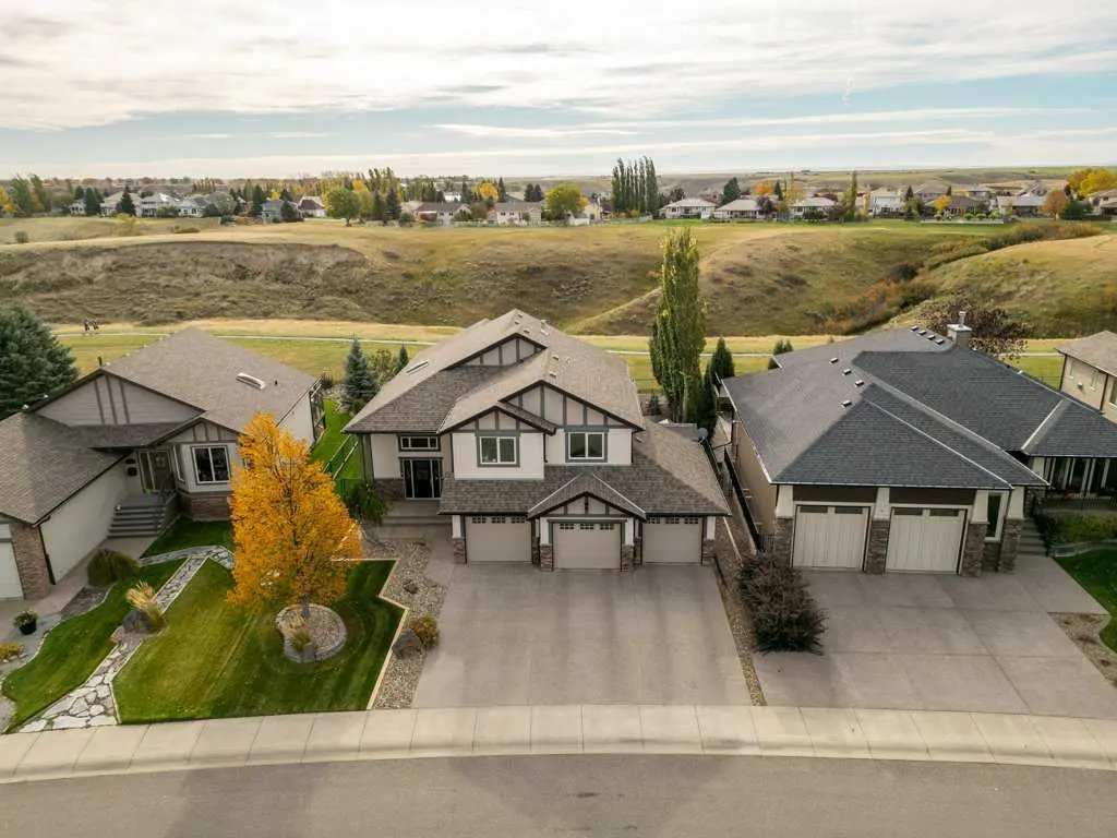 56 Canyoncrest Point W