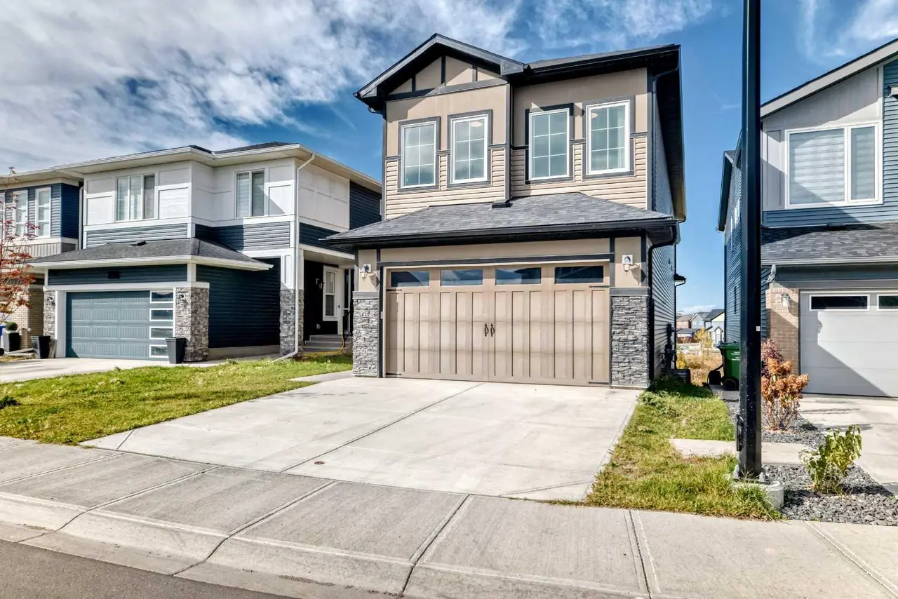 300 Carringvue Place NW