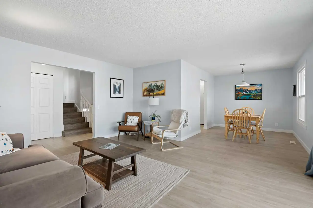 11 Berwick Hill NW