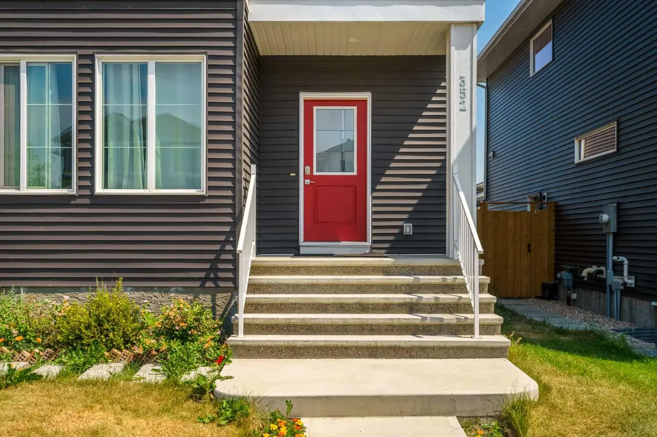 352 Chelsea Passage 