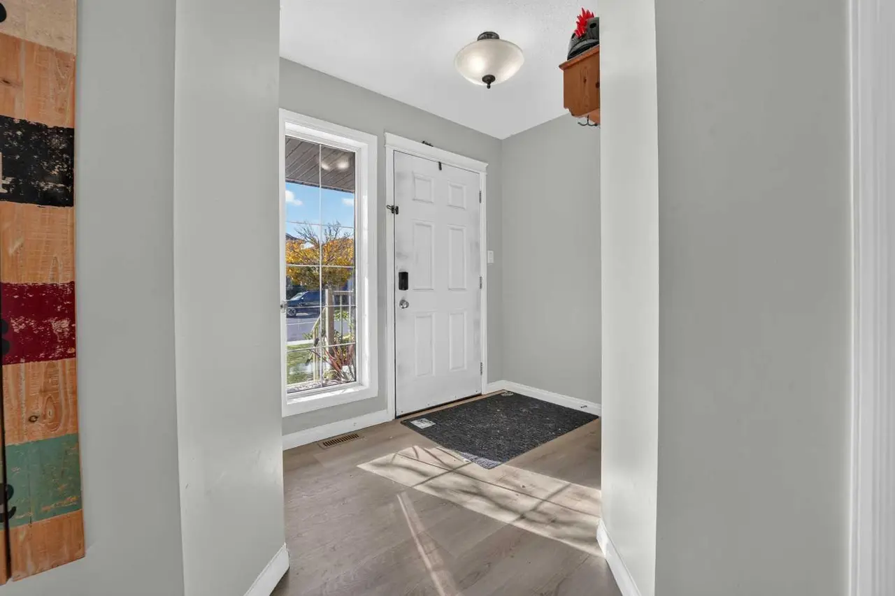 71 Keystone Terrace W
