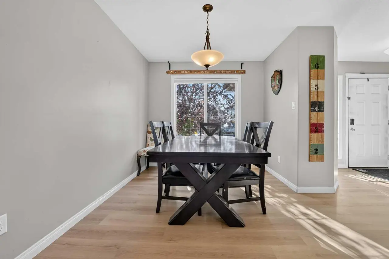 71 Keystone Terrace W