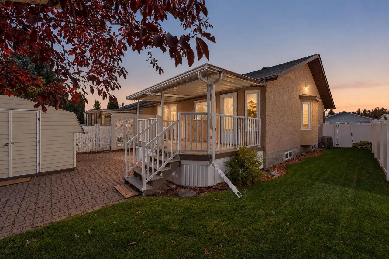 180 Doran Crescent 