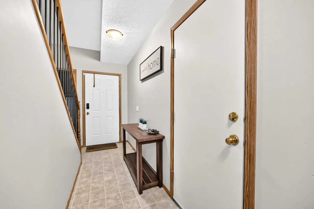 187 Millview Green SW