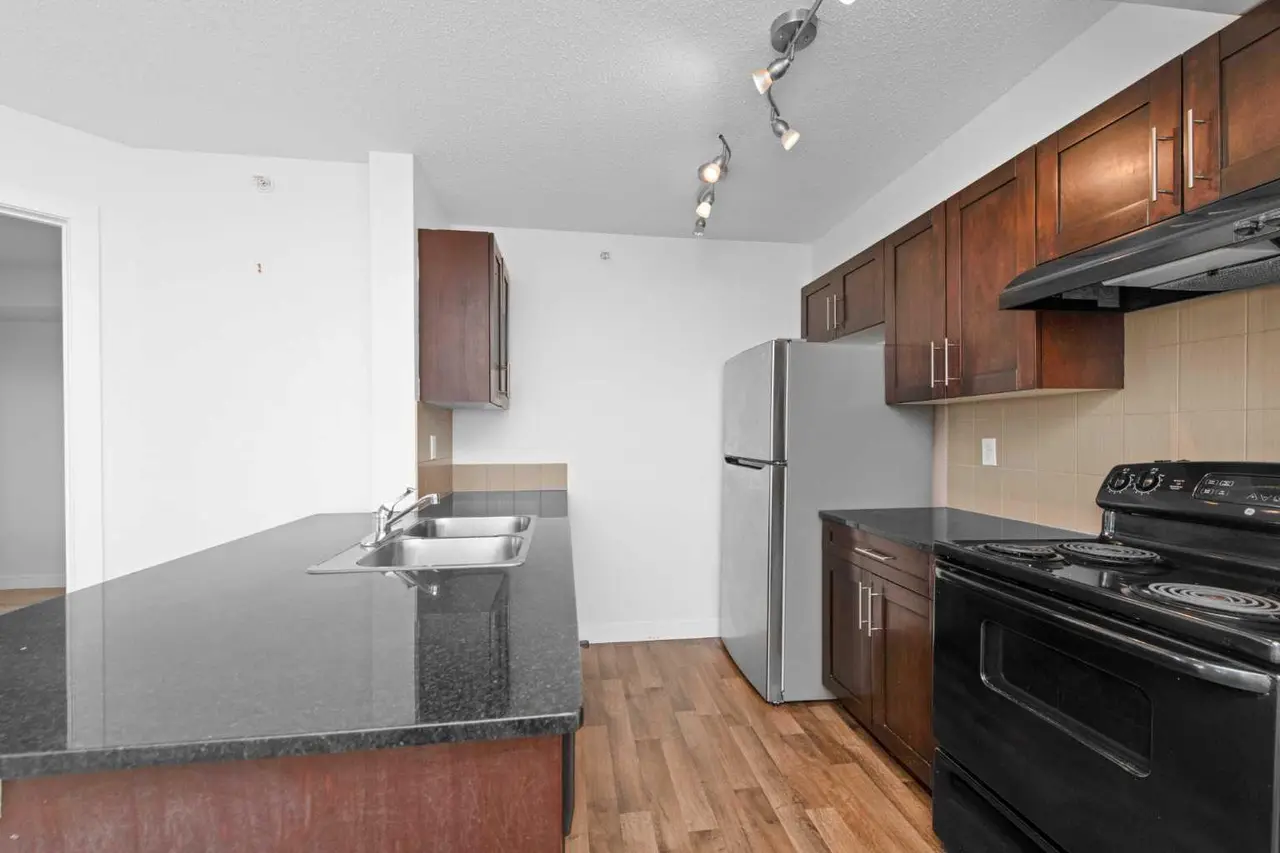 423, 195 Kincora Glen Road NW