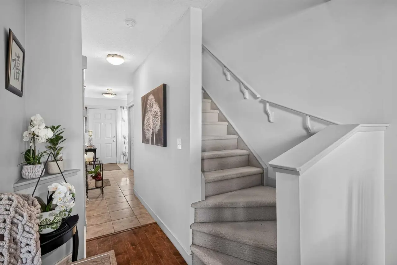 202 Bayside Point SW
