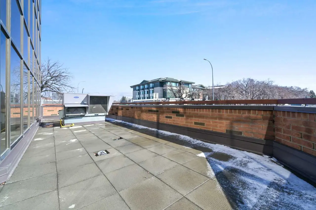 3rd Floor, 1121 Centre Street NW
