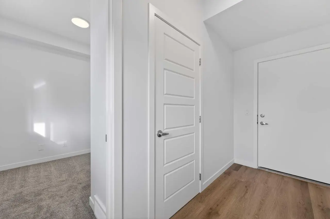 26 Creekside Avenue SW