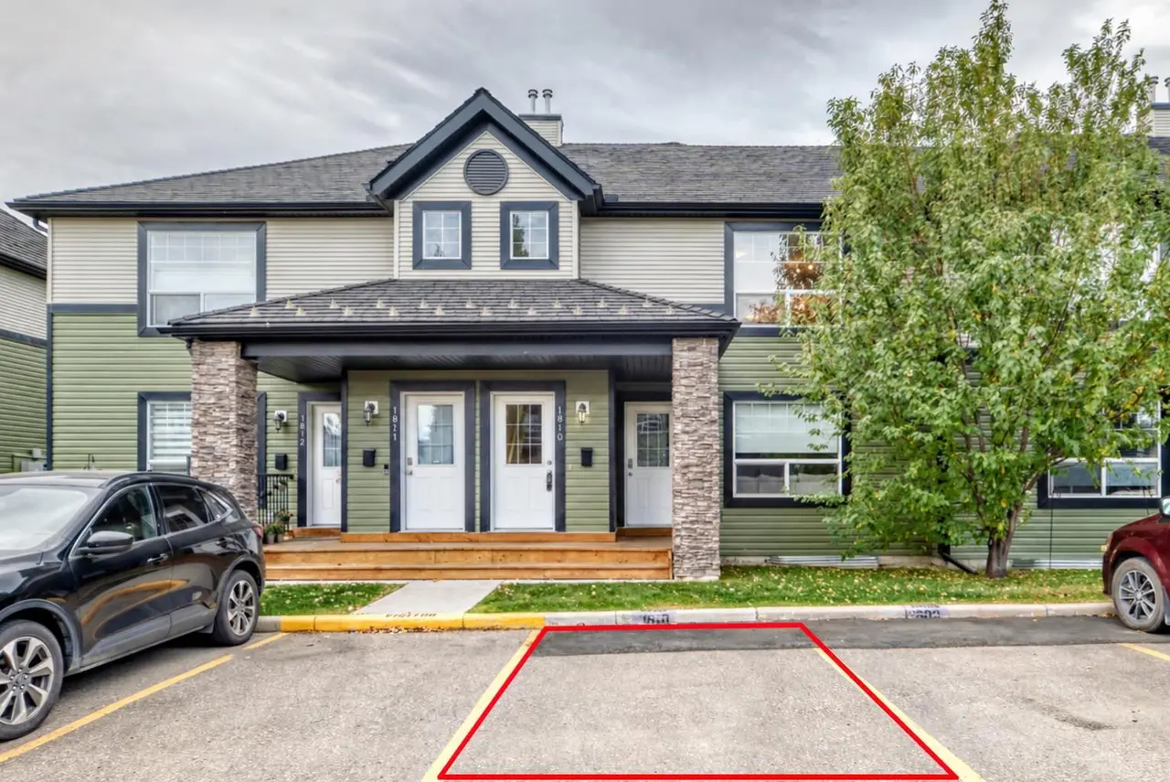 1810, 140 Sagewood Boulevard SW