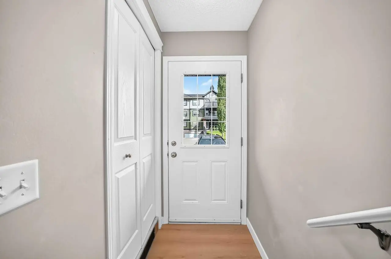 1810, 140 Sagewood Boulevard SW