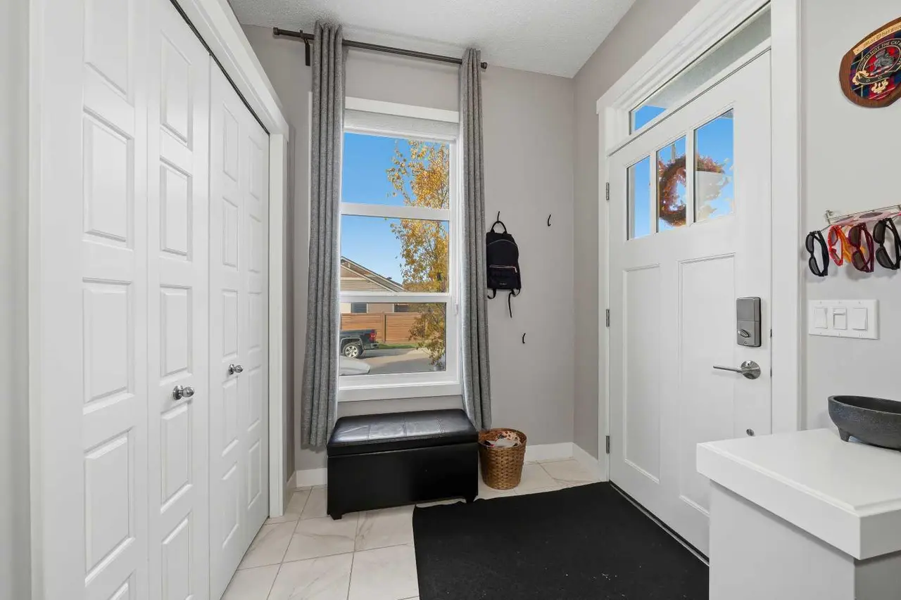 292 Chinook Gate Close SW
