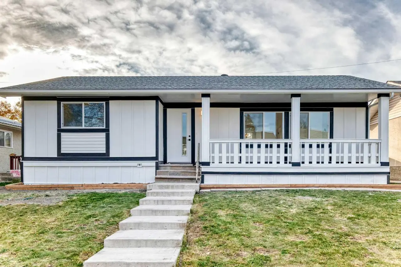 911 Penmeadows Road SE