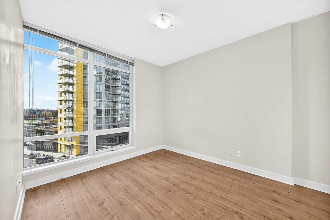 502, 30 Brentwood Common NW