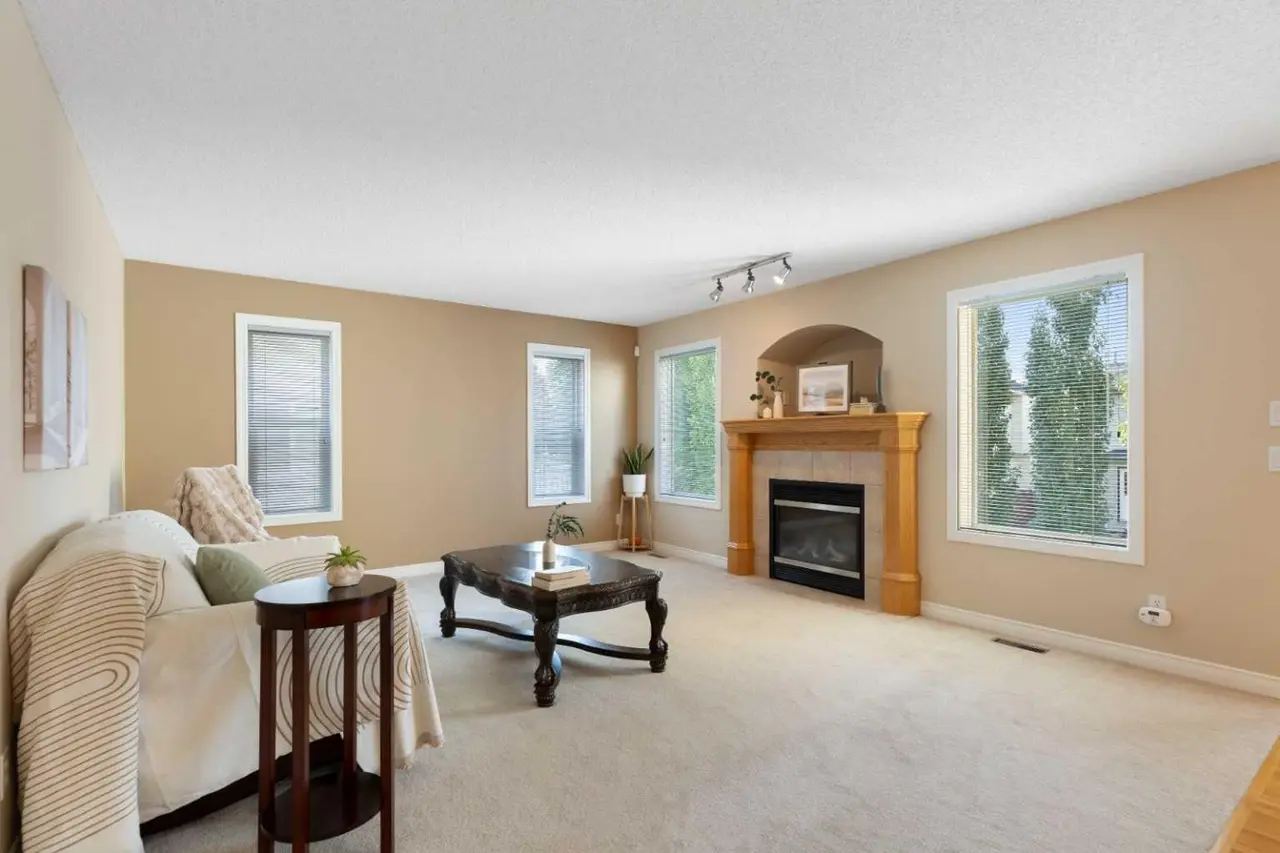 26 West Springs Road SW