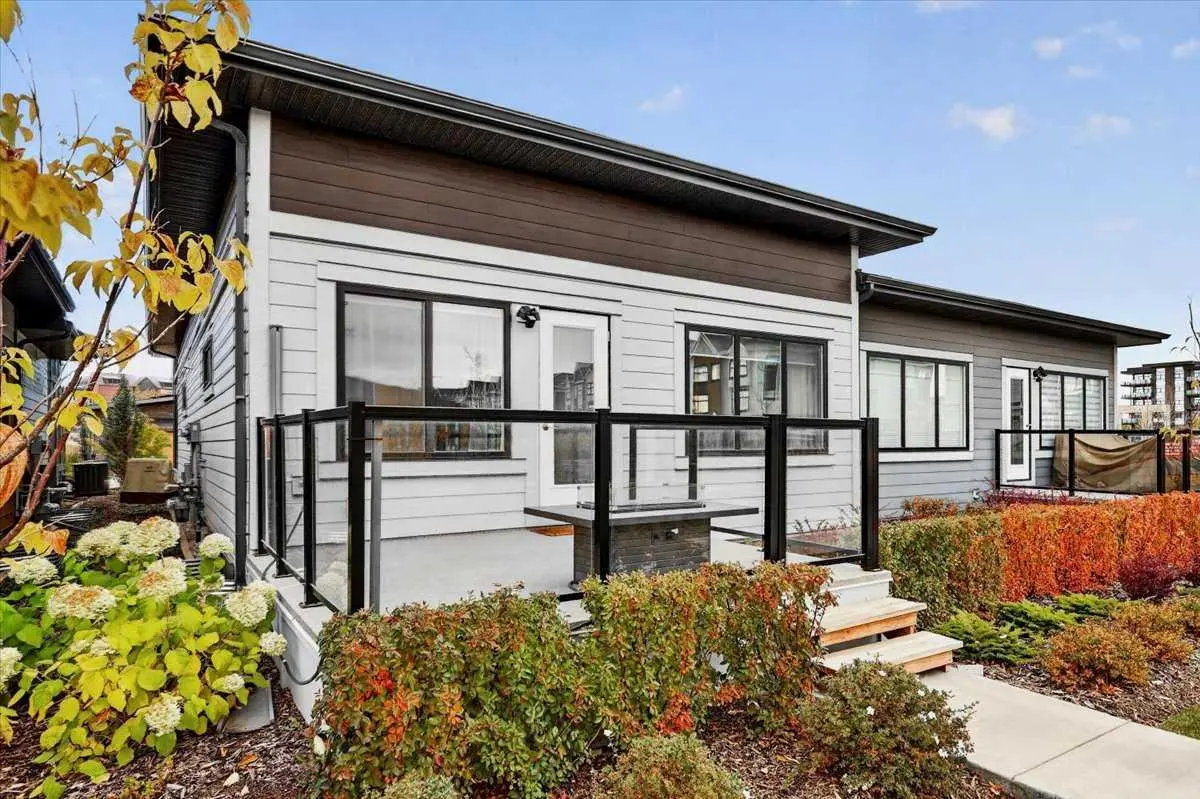 358 Marina Cove SE
