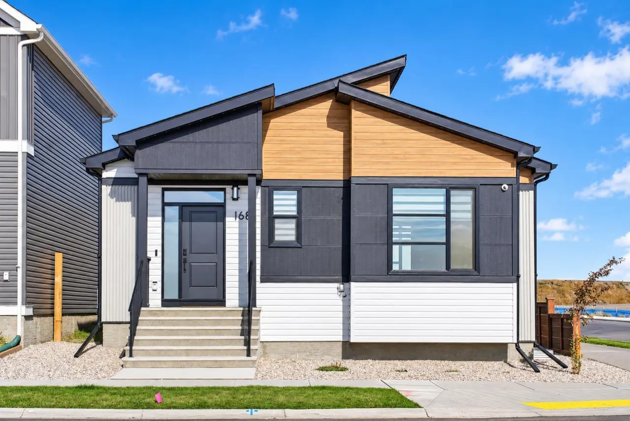 168 Setonstone Manor SE