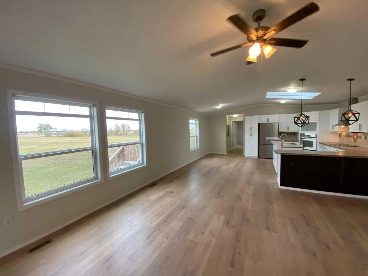 127 Meadowplace Drive E