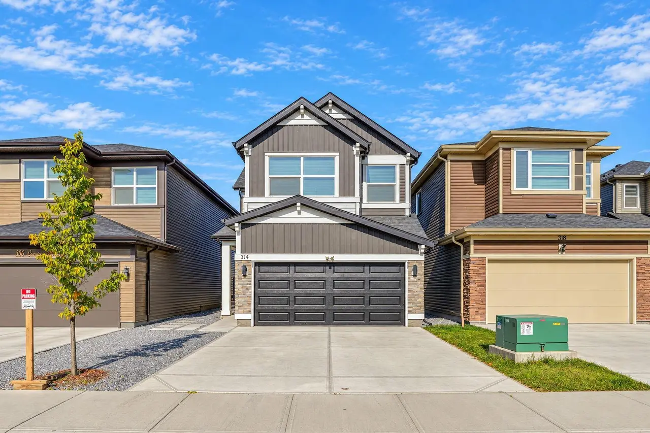314 Corner Meadows Way NE